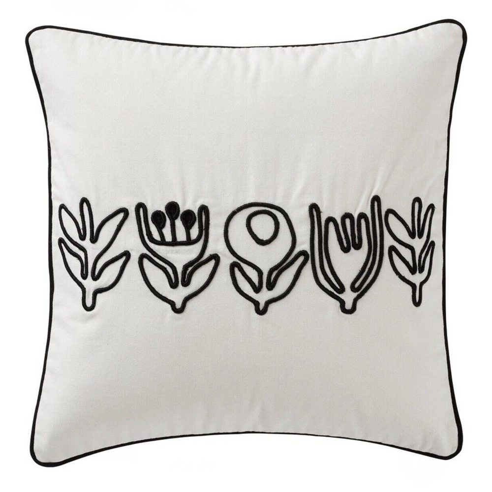 IKEA KLAFFMÄTARE KLAFFMATARE Cushion Cover, White/Black, 20x20" (205.083.66) NEW